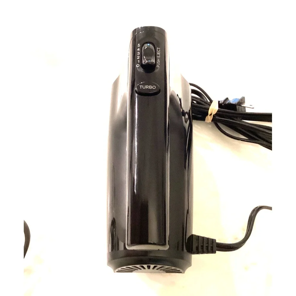 Black + Decker Performance Helix Premium Hand Mixer 5 Speeds Turbo With Case